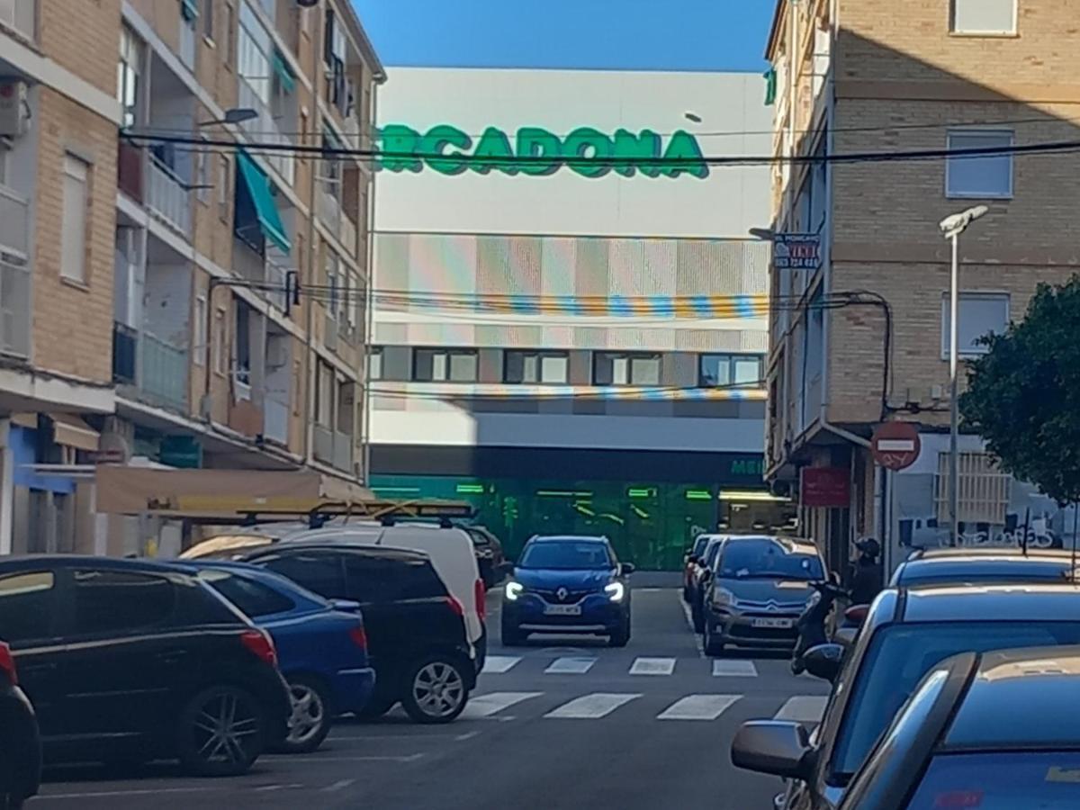 Macarena III Apartments, 300 Meter Zu Playa Del Cura 托雷维耶哈 外观 照片